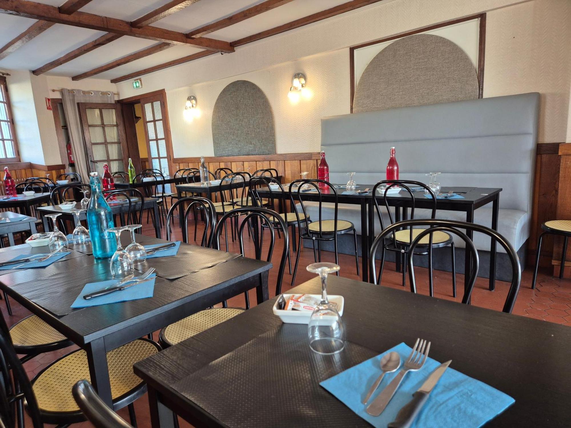 Logis Restaurant L'oustal 2* Naves (Correze)
