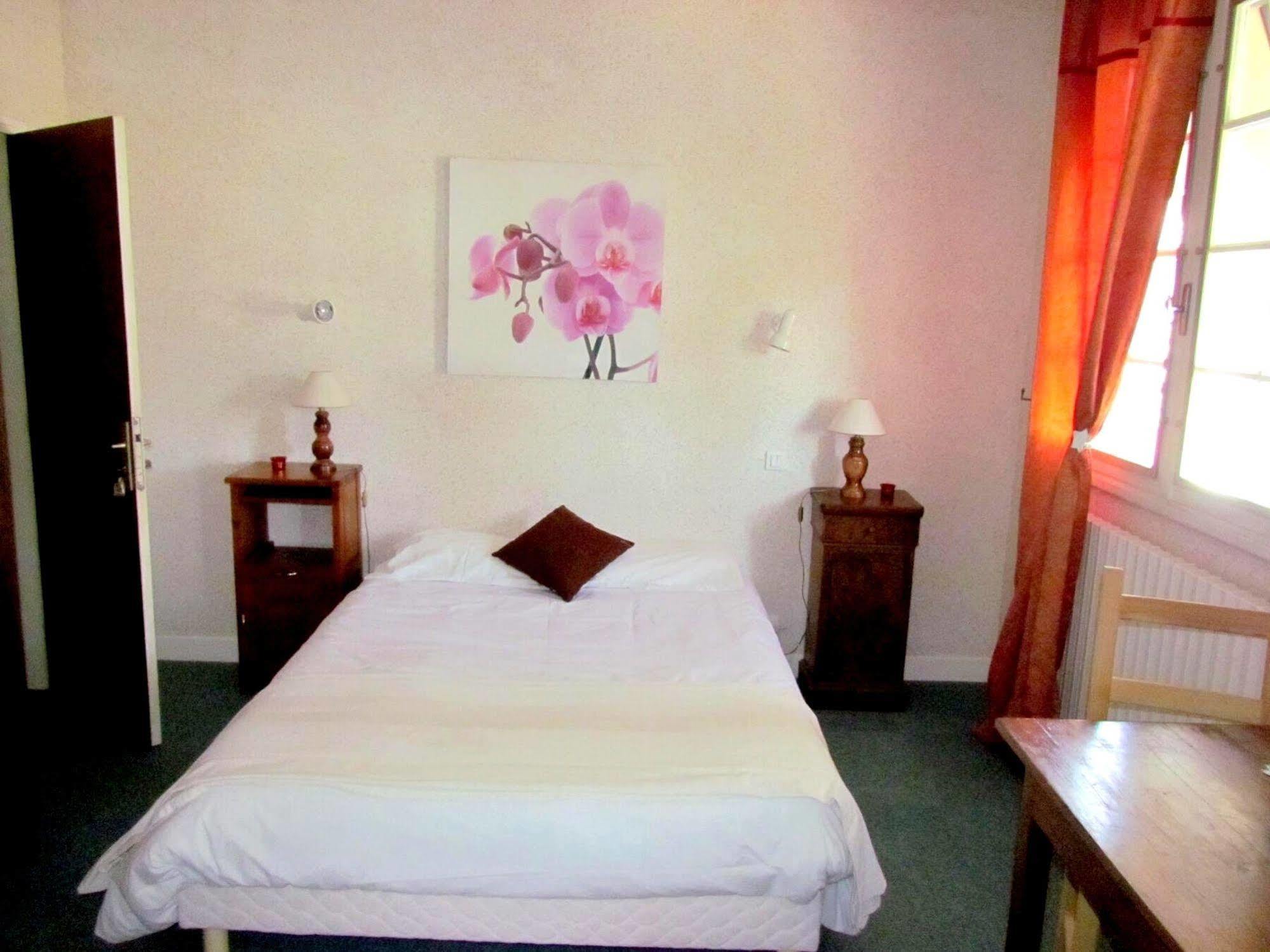 Logis Restaurant L'oustal 2*